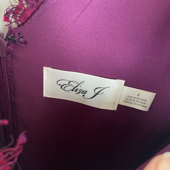 Eliza J Tulip Hem Lace Cocktail Dress Burgundy 4 - Picture 9 of 11